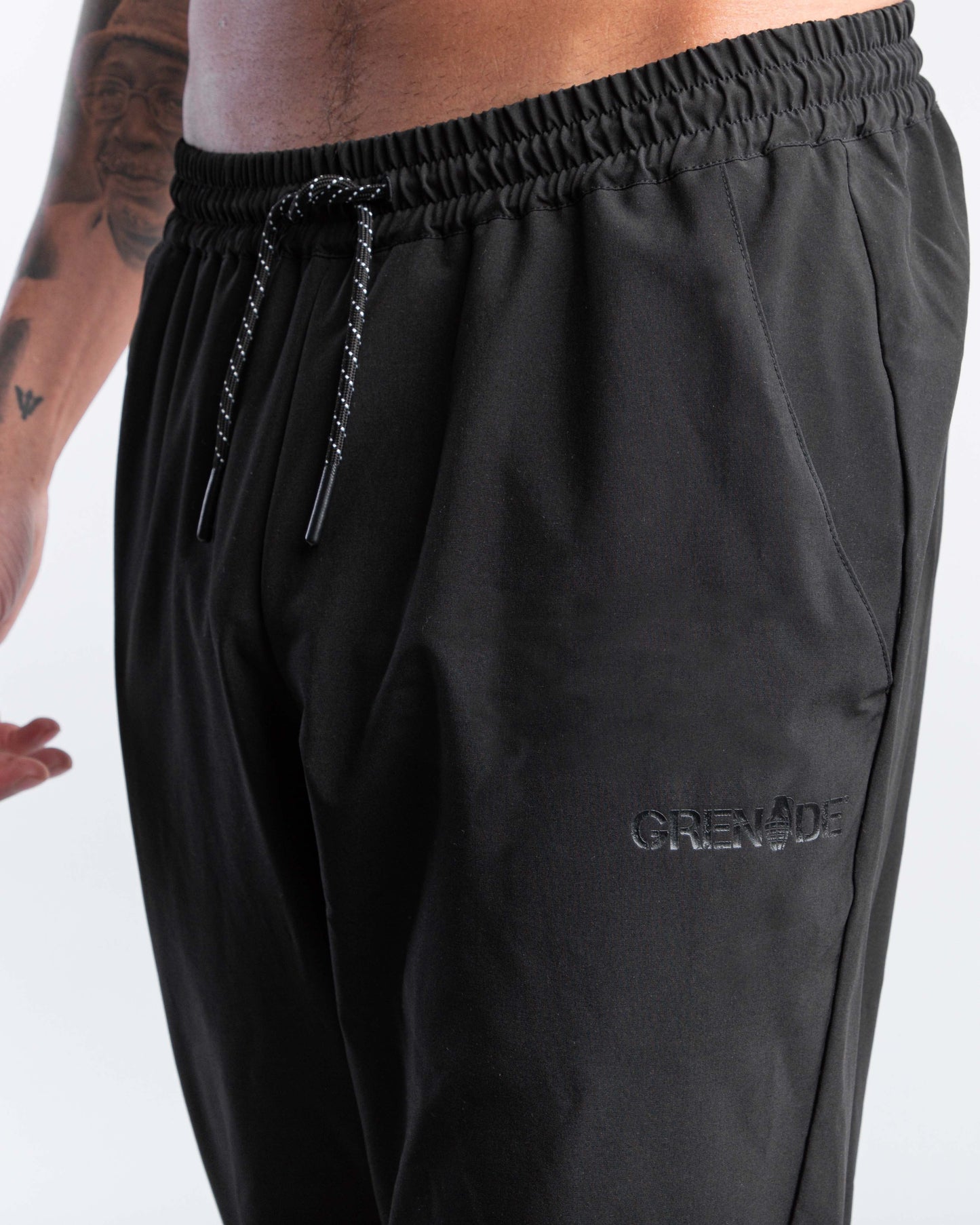 Men's Stealth Woven Jogger - Members Only