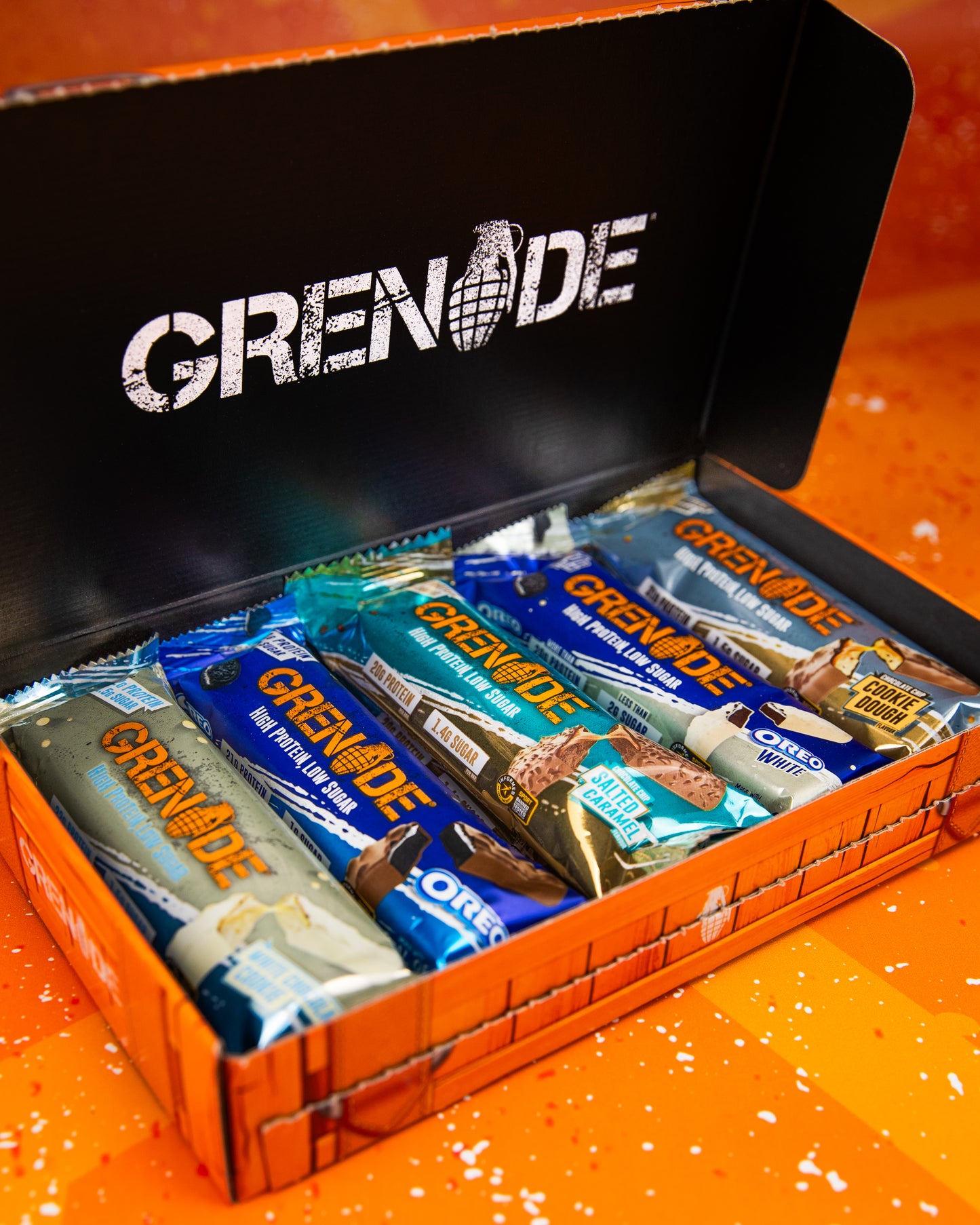 Fan Favourites Protein Bar Selection Box - BBE April